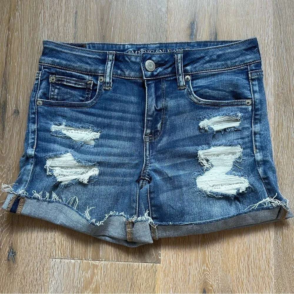 American Eagle Distressed Cutoff Jean Shorts w/Lace Appliqué - Size 8
